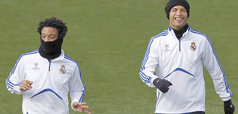 Cristiano Ronaldo laughing at Marcelo's funny behaviour