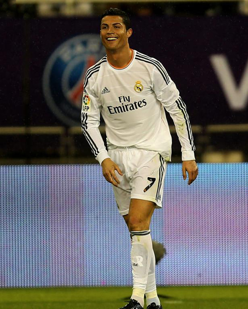 Cristiano Ronaldo smiling in PSG vs Real Madrid