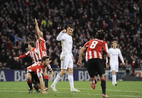Cristiano Ronaldo mocking an Athletic Bilbao player for going to the ground too easily