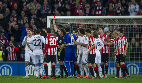 Cristiano Ronaldo being shown the red card in Athletic Bilbao vs Real Madrid
