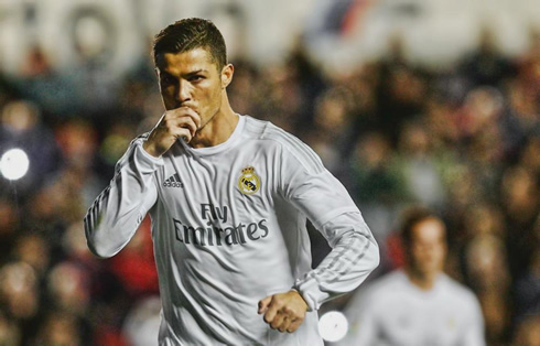 Cristiano Ronaldo kissing his hand after scoring a goal for Real Madrid in 2016