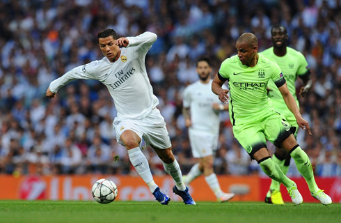 Cristiano Ronaldo moving away from Fernando, in Real Madrid 1-0 Manchester City