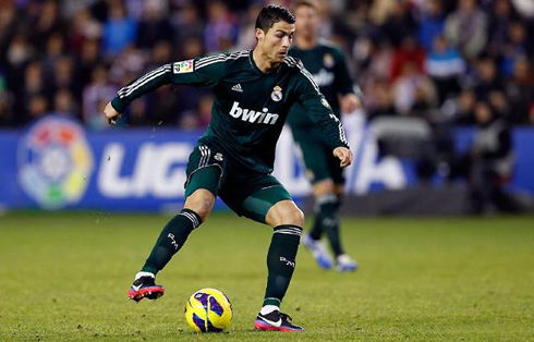 Cristiano Ronaldo backheel dribble, in Real Valladolid 2-3 Real Madrid, for La Liga in 2012-2013
