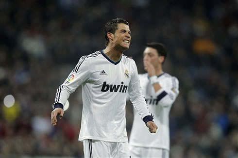 Cristiano Ronaldo clenching his teeth, after being very close to score another goal for Real Madrid, in 2013