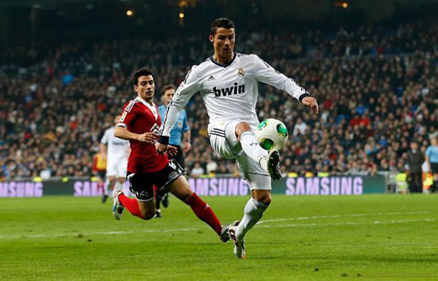 Cristiano Ronaldo perfect ball control in Real Madrid vs Celta de Vigo, for the Spanish King Cup, in 2013