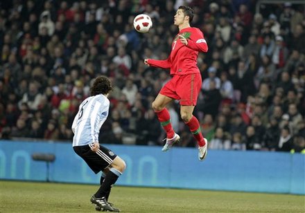 Cristiano Ronaldo jump and chest control