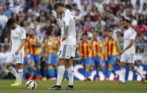 Cristiano Ronaldo disappointment in Real Madrid's 2-2 draw against Valencia for La Liga 2014-2015
