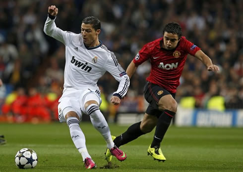 http://www.ronaldo7.net/gallery/game/13_02_2013/ronaldo3.jpg