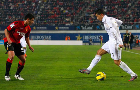 Cristiano Ronaldo dribbling skills in Real Madrid 2011-2012