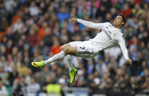 Cristiano Ronaldo rises in the air for an acrobatic shot, in Real Madrid 2015