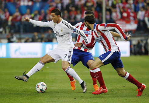 Cristiano Ronaldo stepovers in Atletico Madrid vs Real Madrid, for the UEFA Champions League quarter-finals