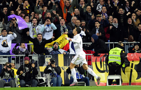 
The Santiago Bernabéu goes wild with Cristiano Ronaldo goal against Barcelona, in the Copa del Rey 2011-2012