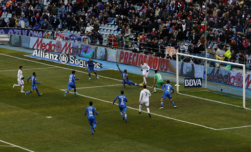 Benzema brilliant assist for Cristiano Ronaldo first goal in Getafe vs Real Madrid in 2015