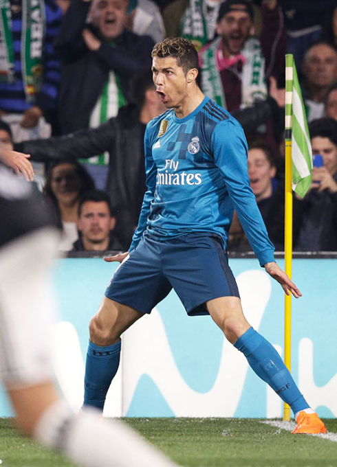 Cristiano Ronaldo scores and celebrates his goal at the Benito Villamarín in 2018