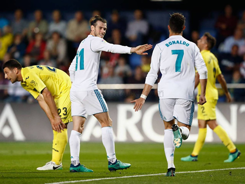 Gareth Bale and Cristiano Ronaldo score against Villarreal in La Liga 2017-2018