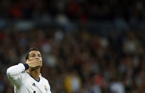 Cristiano Ronaldo throwing kisses at the Santiago Bernabéu, after having scored for Real Madrid in La Liga 2012-2013