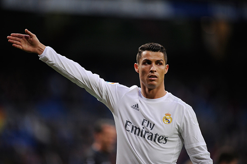 Cristiano Ronaldo gesticulating during a game for Real Madrid in 2015