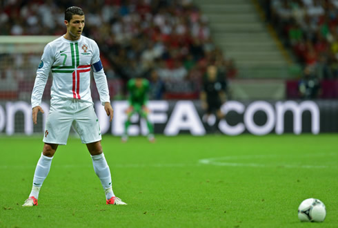 Cristiano Ronaldo preparing to take a free-kick with his trademark and typical set-piece stance