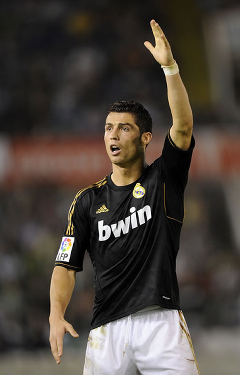 Cristiano Ronaldo asking for the ball in Racing Santander vs Real Madrid, La Liga match in 2011-2012