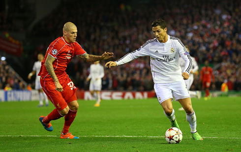 Skrtel vs Cristiano Ronaldo, in Real Madrid's visit to Liverpool in the Champions League 2014-15