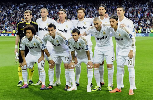 Real Madrid line-up against Bayern Munich, in the Santiago Bernabéu game for the UEFA Champions League 2012