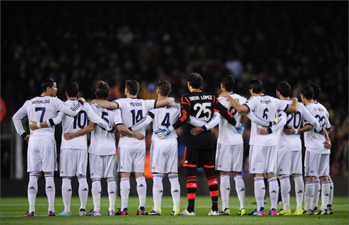 Real Madrid respecting one minute of silence at the Camp Nou, in their game against Barcelona for the Copa del Rey, in 2013