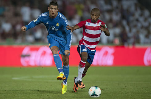 Cristiano Ronaldo right-foot strike, while playing with Real Madrid away blue kit for 2013-2014