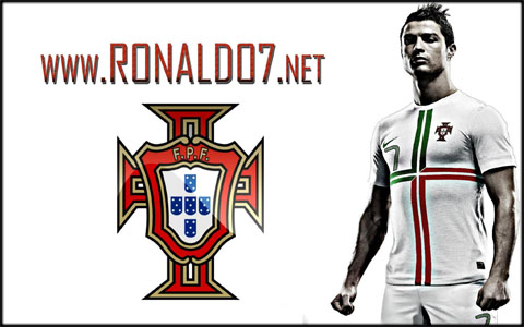 Cristiano Ronaldo - Portugal main player for the EURO 2012. Wallpaper in HD (2048x1280)