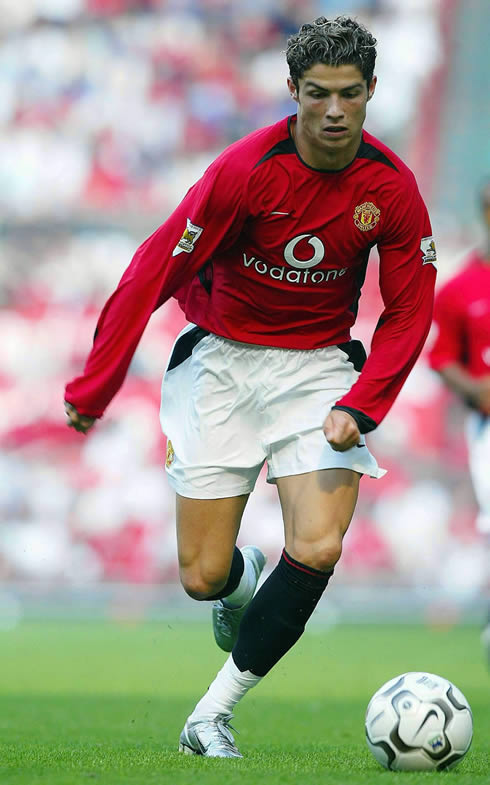 Cristiano Ronaldo on his Manchester United debut against Bolton, in the English Premier League 2003-2004