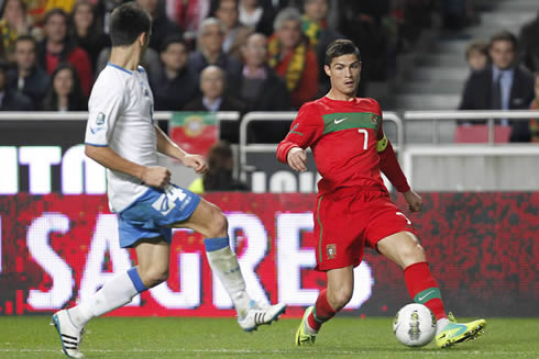 Cristiano Ronaldo passing the ball with his left-foot, during a game for Portugal