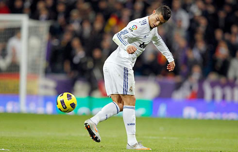 Cristiano Ronaldo new backheel trick, in Real Madrid 2012