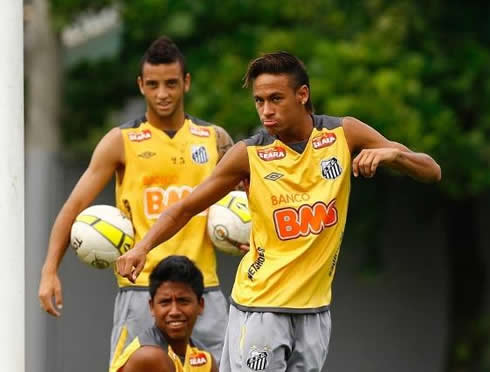 Neymar acting as Cristiano Ronaldo in gay poses, in Santos 2012