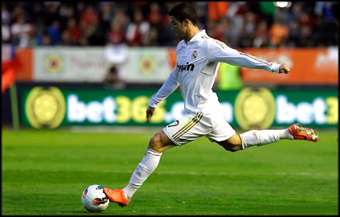 Cristiano Ronaldo firing a rocket strike from long range, in Osasuna vs Real Madrid for La Liga 2012