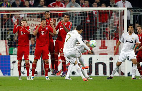 Cristiano Ronaldo taking a free-kick in Bayern Munich vs Real Madrid, in the UEFA Champions League 2012