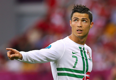 Ronaldo Euro 2012 Hairstyle on Cristiano Ronaldo New Hairstyle And Haircut  At The Euro 2012