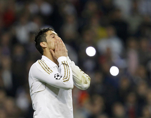Cristiano Ronaldo dropping tears and crying in Real Madrid 2012