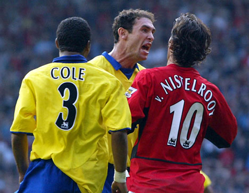 Ruud van Nistelrooy fighting in Arsenal vs Manchester United in 2003, after a penalty kick decision and miss, with Ashley Cole and Martin Keown