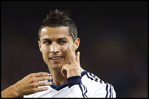 Ronaldo Cristiano on Cristiano Ronaldo New Look  Style And Haircut In Barcelona Vs Real