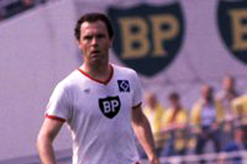 Franz Beckenbauer playing for Hamburger SV, between 1980 and 1982