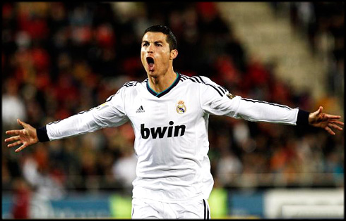 Ronaldo Goal on Cristiano Ronaldo Monster Goal Celebration For Real Madrid  In La Liga