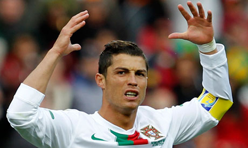 Cristiano Ronaldo funny gesture, in a game for Portugal