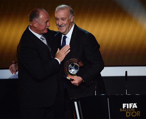 Luis Felipe Scolari congratulating Vicente del Bosque, after he received his FIFA Best Coach of the World award 2012