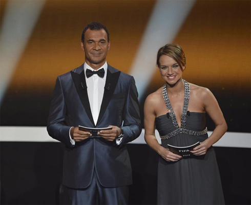 Ruud Gullit and Kay Murray, hosting the FIFA Balon d'Or 2012 gala