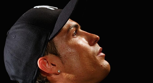 Cristiano Ronaldo wearing a New York Yankees cap, at the FIFA Balon d'Or 2012 ceremony