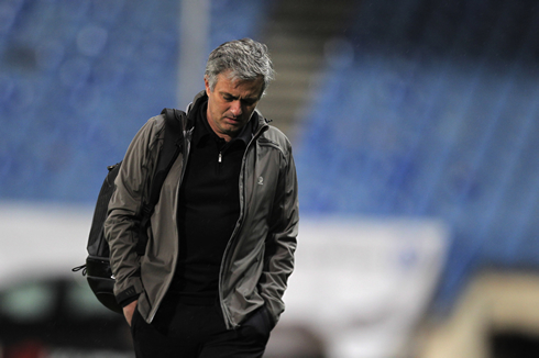José Mourinho leaving Real Madrid with his head down, in 2013