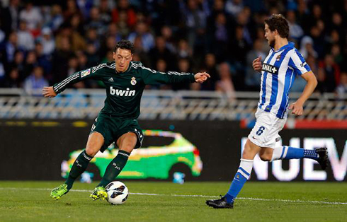 Mesut Ozil excellent ball control in Real Sociedad vs Real Madrid, in 2013