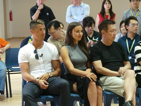 Cristiano Ronaldo and Irina Shayk, in a Singapore event during their holidays in 2013 summer