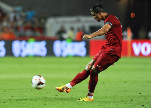 Cristiano Ronaldo free-kick for Portugal, in 2013-2014 World Cup qualifiers
