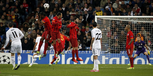 Gareth Bale best free kick goal