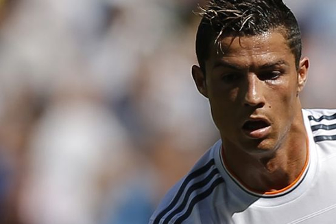 Cristiano Ronaldo pre-season haircut and hairstyle, in 2013-2014